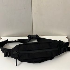 Aer City Sling 1